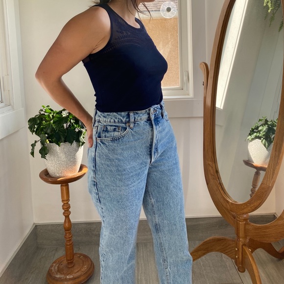 Mesh top tank top - Picture 4 of 5